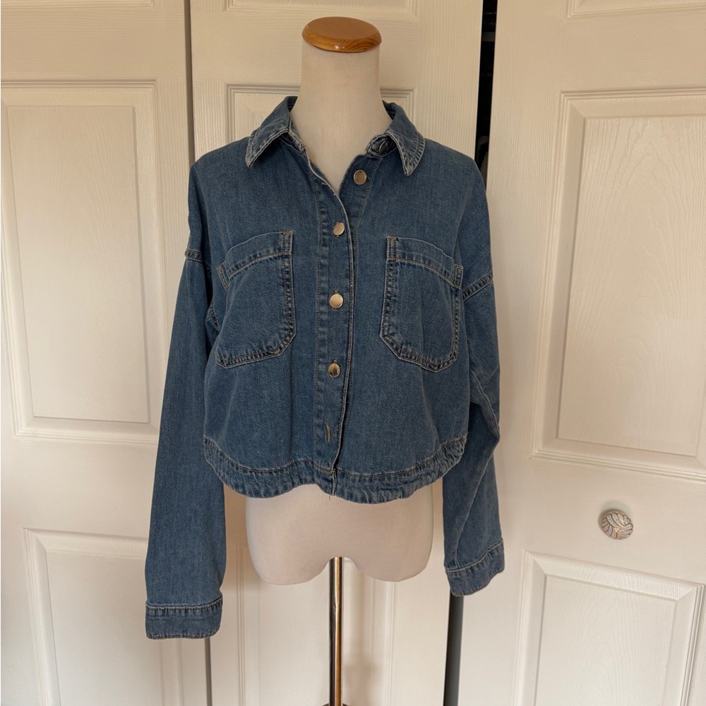 Zara Cropped Blue Denim Button-Up Shirt